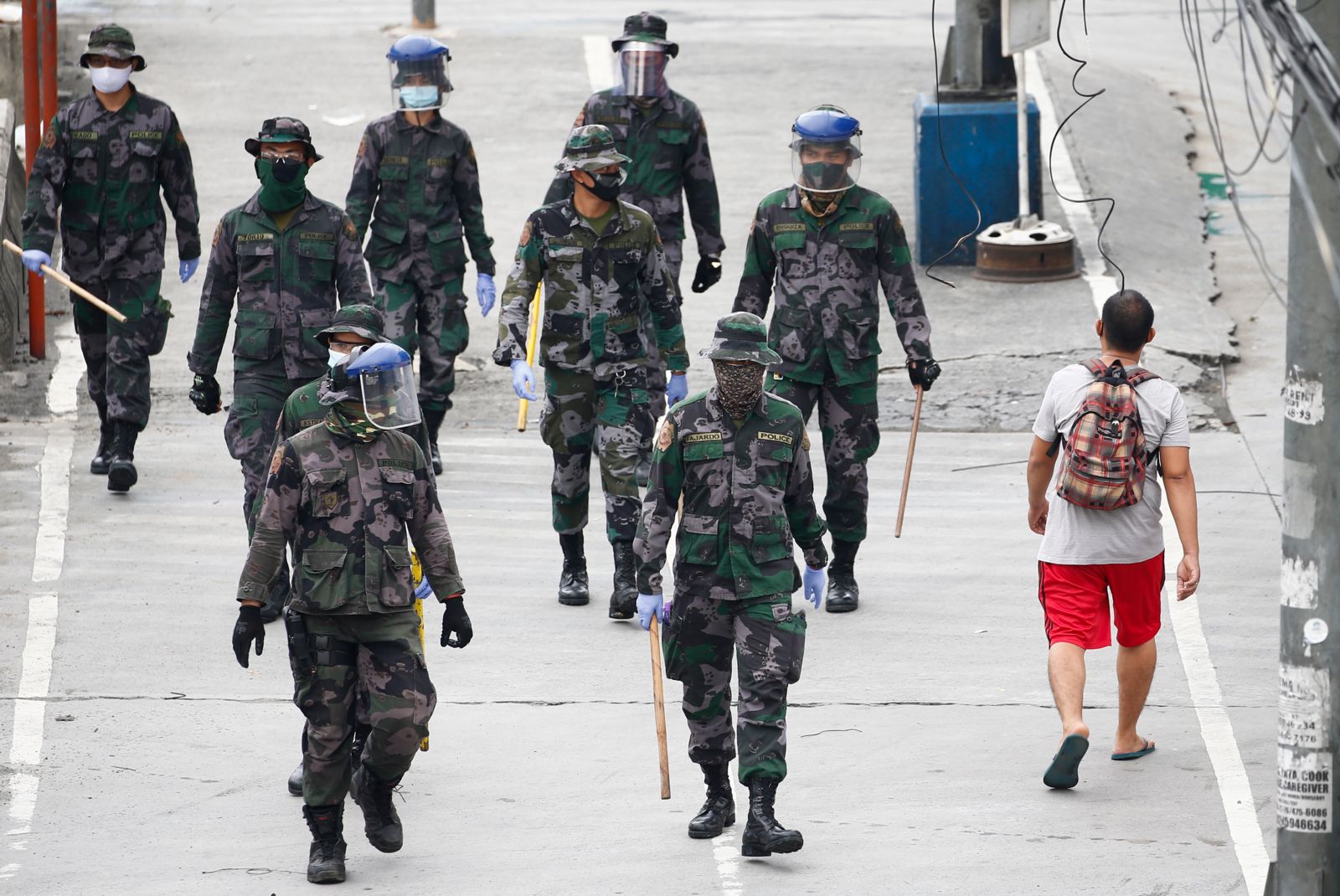 La politique étrangère américaine aggrave les atteintes aux droits humains aux Philippines pendant la pandémie de COVID