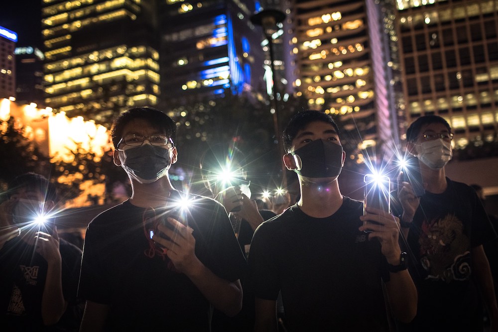 香港，争取权利不止于法庭更在街头