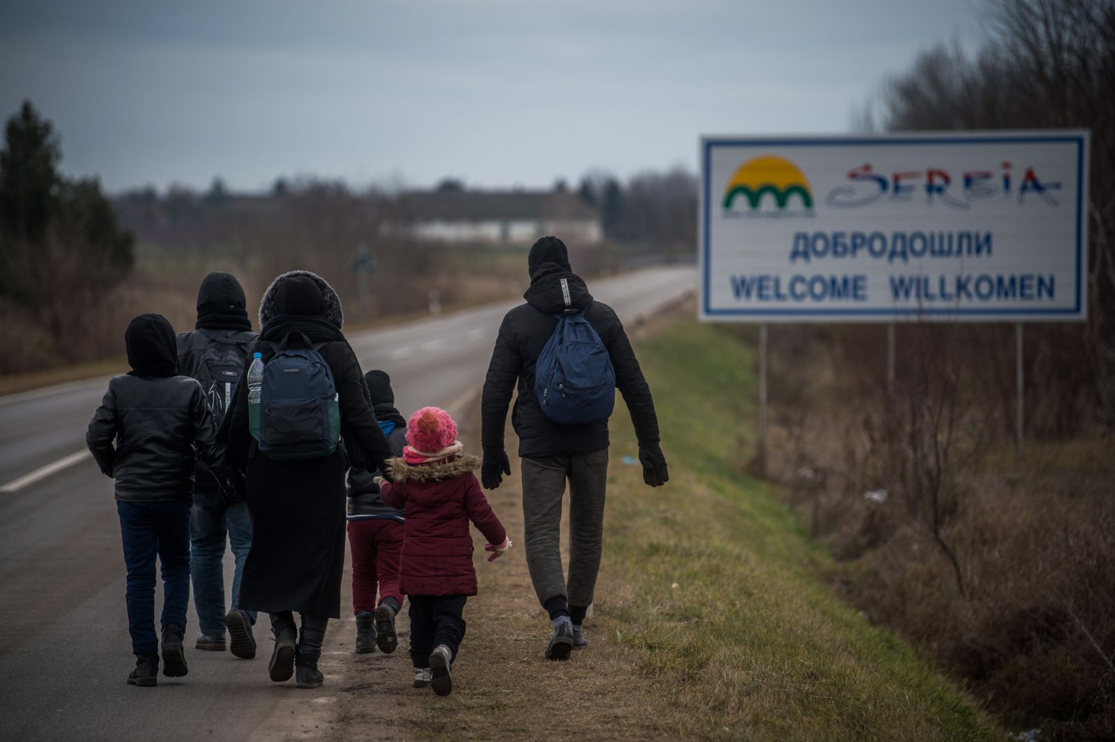 Límites al bienestar: cómo el Reino Unido y Serbia se convirtieron en países atípicos en la restricción de la manutención de los hijos