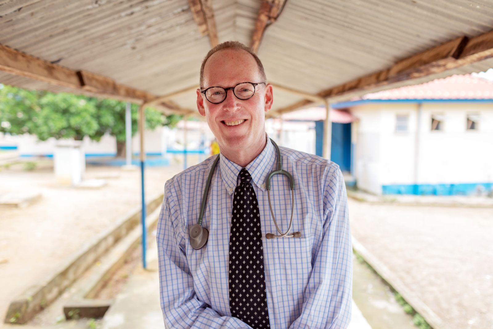 Reflexiones sobre el legado de Paul Farmer: un llamado de atención para una práctica transformadora de los derechos humanos en la salud mundial